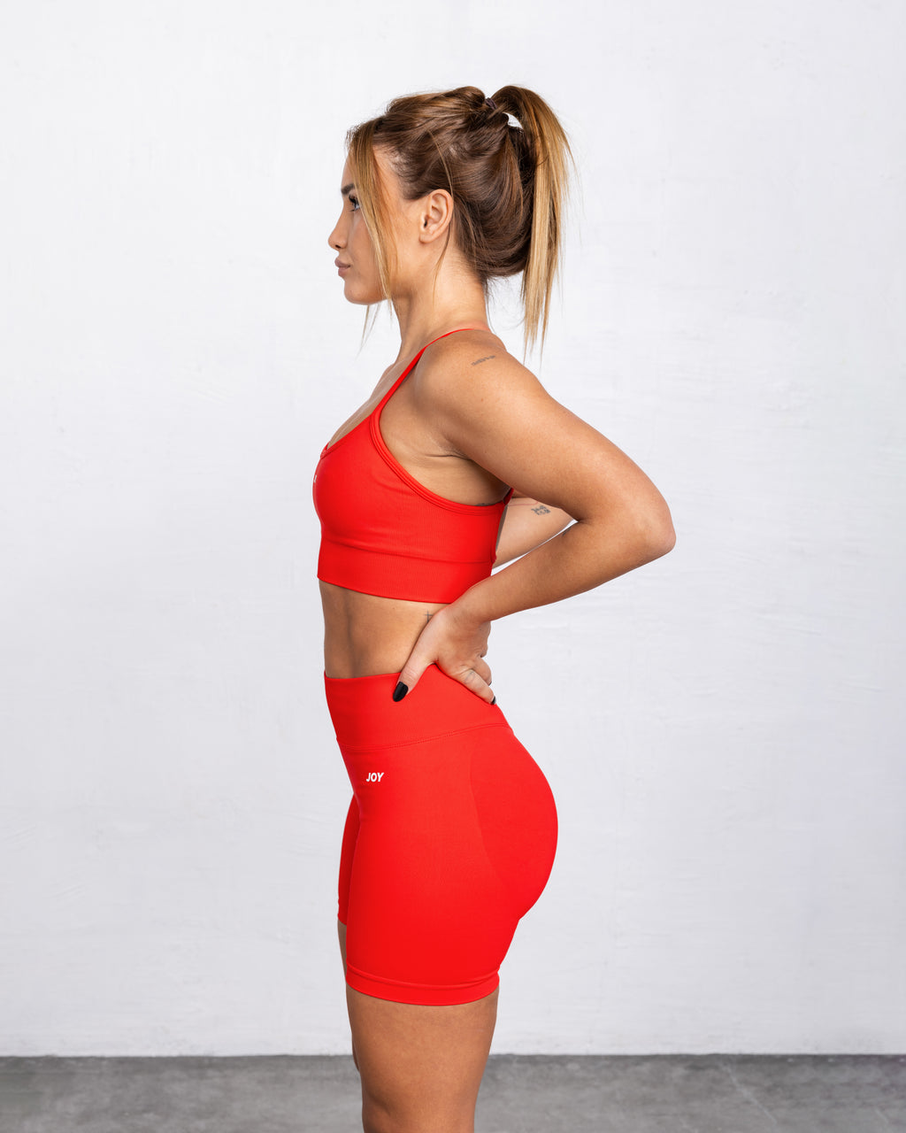 Short Sculpt Scrunch - Cherry - Joy Studio - Sportswear