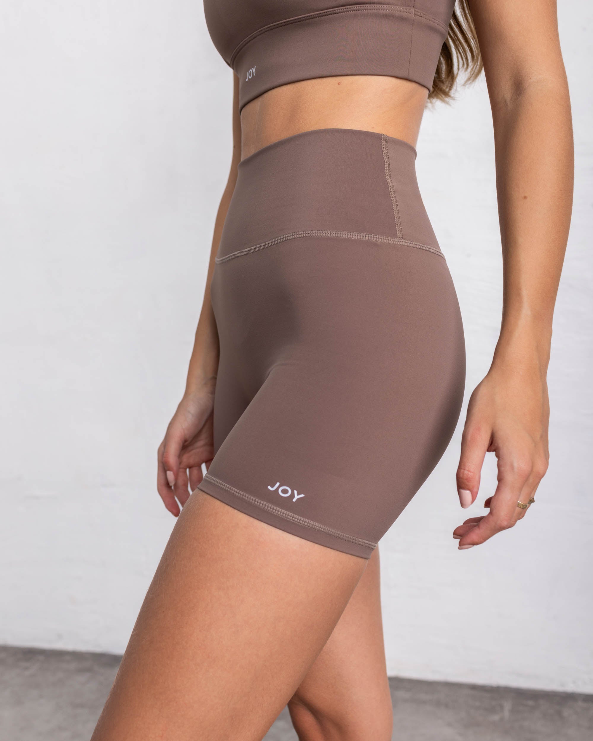 Short Essential Sporty - Latte - Joy Studio - Premium Sportswear
